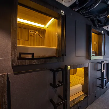 Cube Boutique Capsule Hotel At Chinatown-3